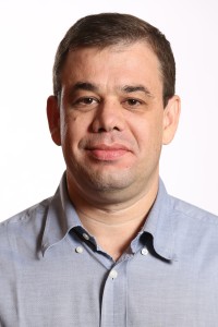 Rodrigo Gutierrez, Adama